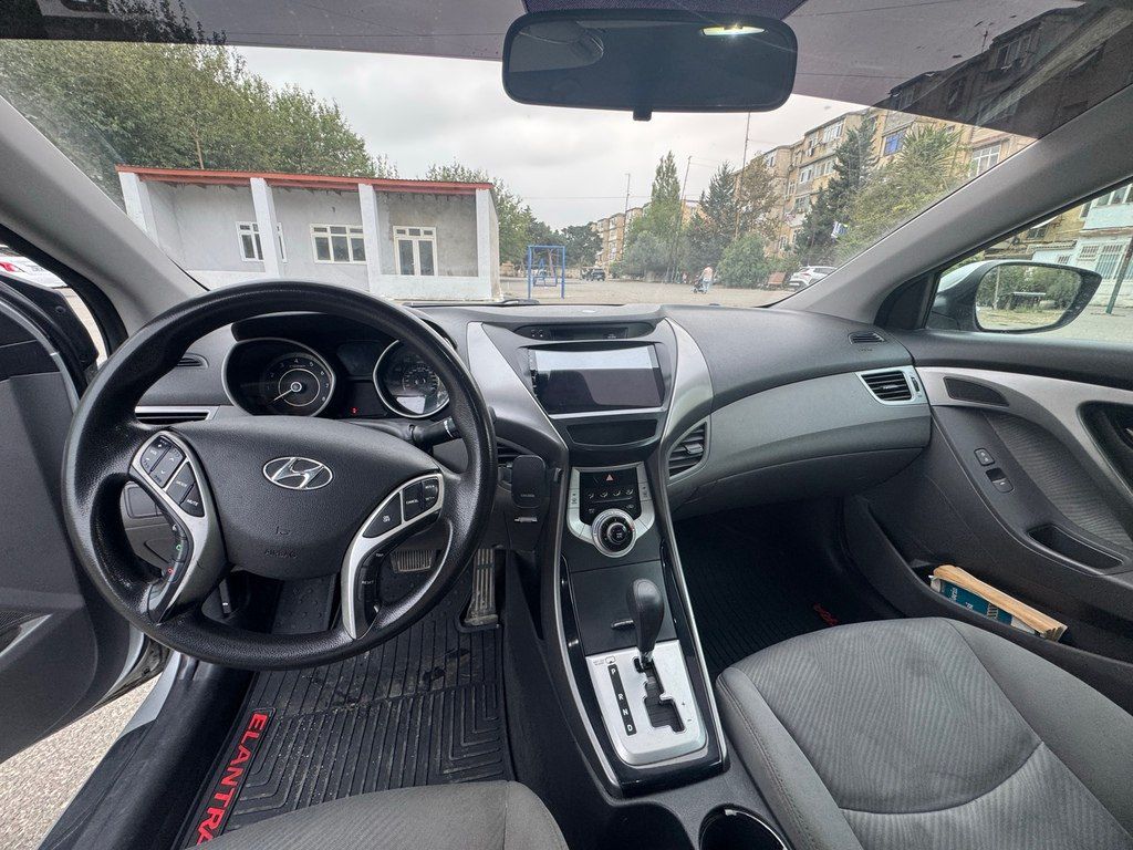 Hyundai Elantra, 1.8 L, 2012 il, 184 000 km — Avtomobillər, Bakı (10)