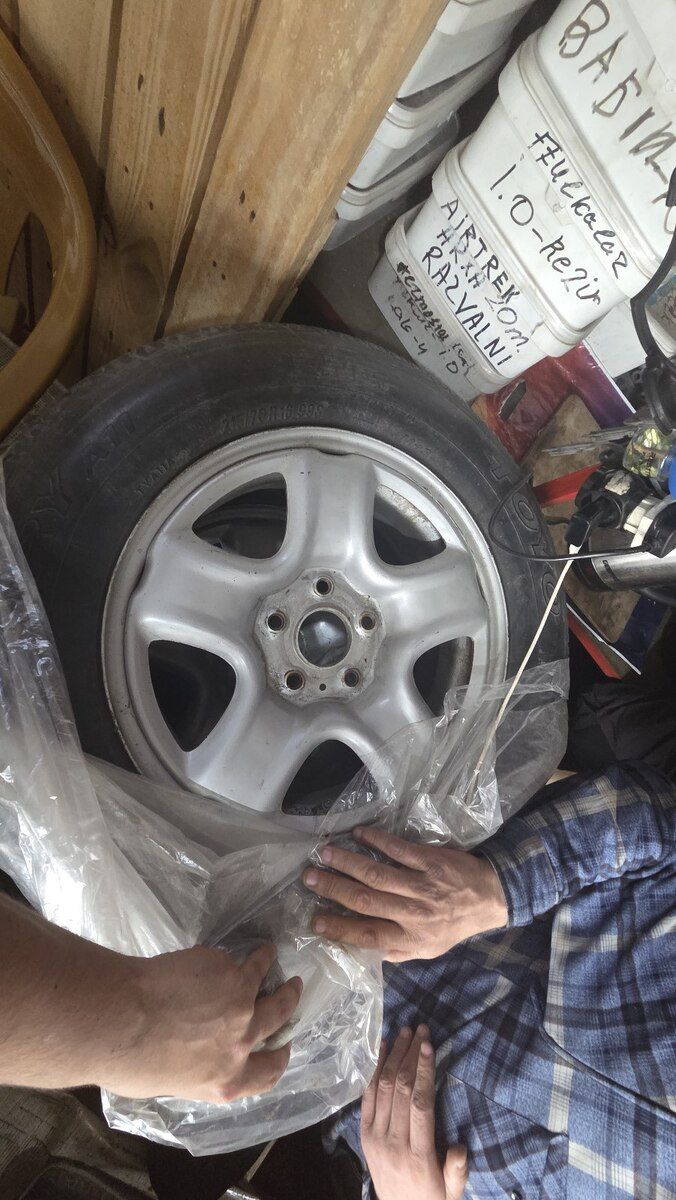 Toyota Rav 4 təkəri 215/70 R16 — Ehtiyat hissələri və aksesuarlar, Bakı