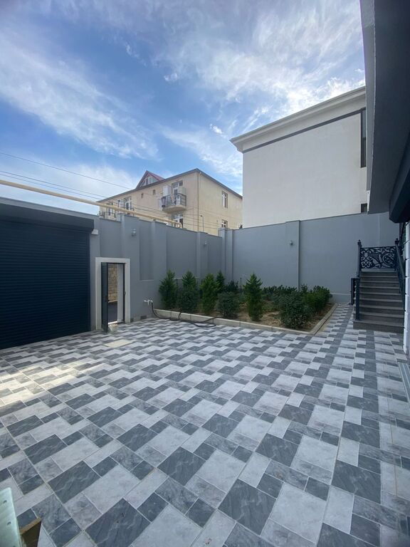 Satılır 4 otaqlı həyət evi/bağ evi 300 m² — Ev, villa, Bakı (2)