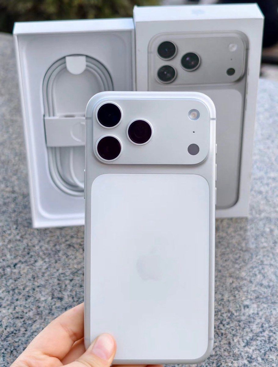 Apple iPhone 17 Pro Max Silver 256GB/12GB — Smartfonlar, Bakı