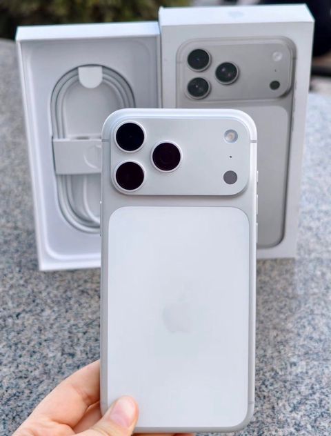 Apple iPhone 17 Pro Max Silver 256GB/12GB — Bakı