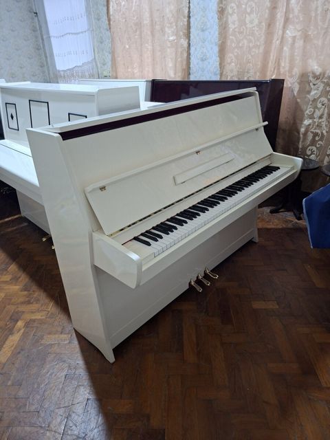 Pianino "Belarus" — Bakı
