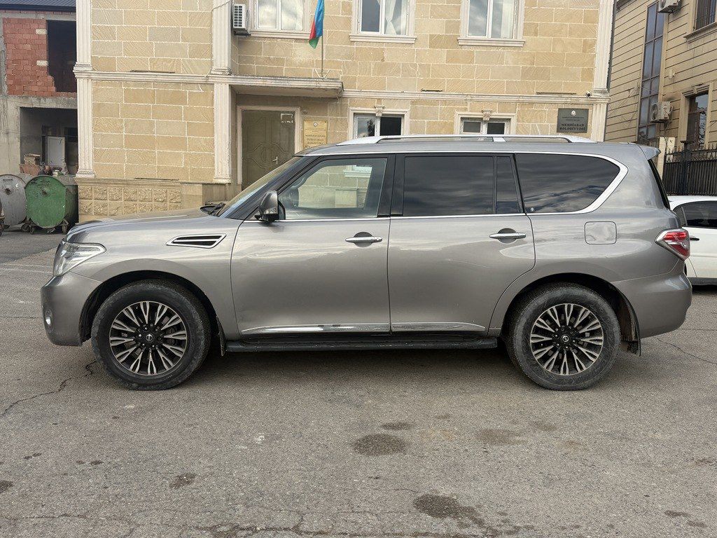 Nissan Patrol, 5.6 L, 2010 il, 238 770 km 99-TU-785 — Avtomobillər, Bakı (7)