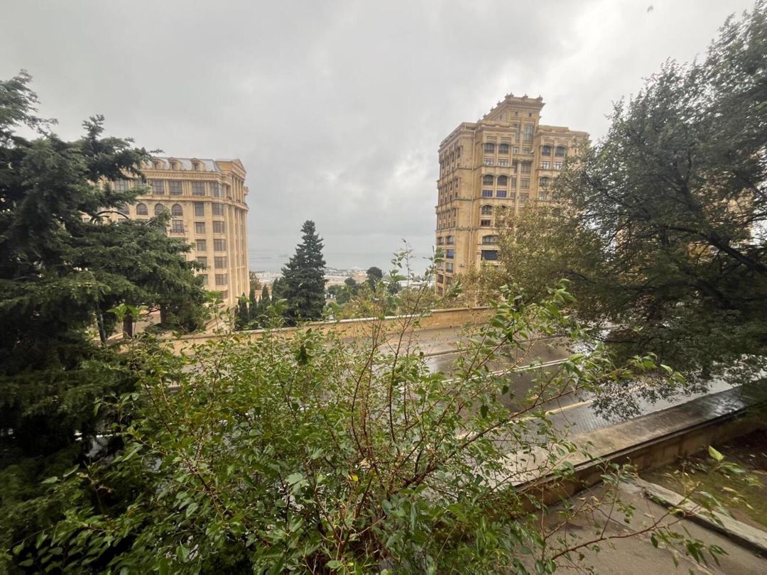 Satılır 2 otaqlı köhnə tikili 55 m² — Mənzil, Bakı (7)