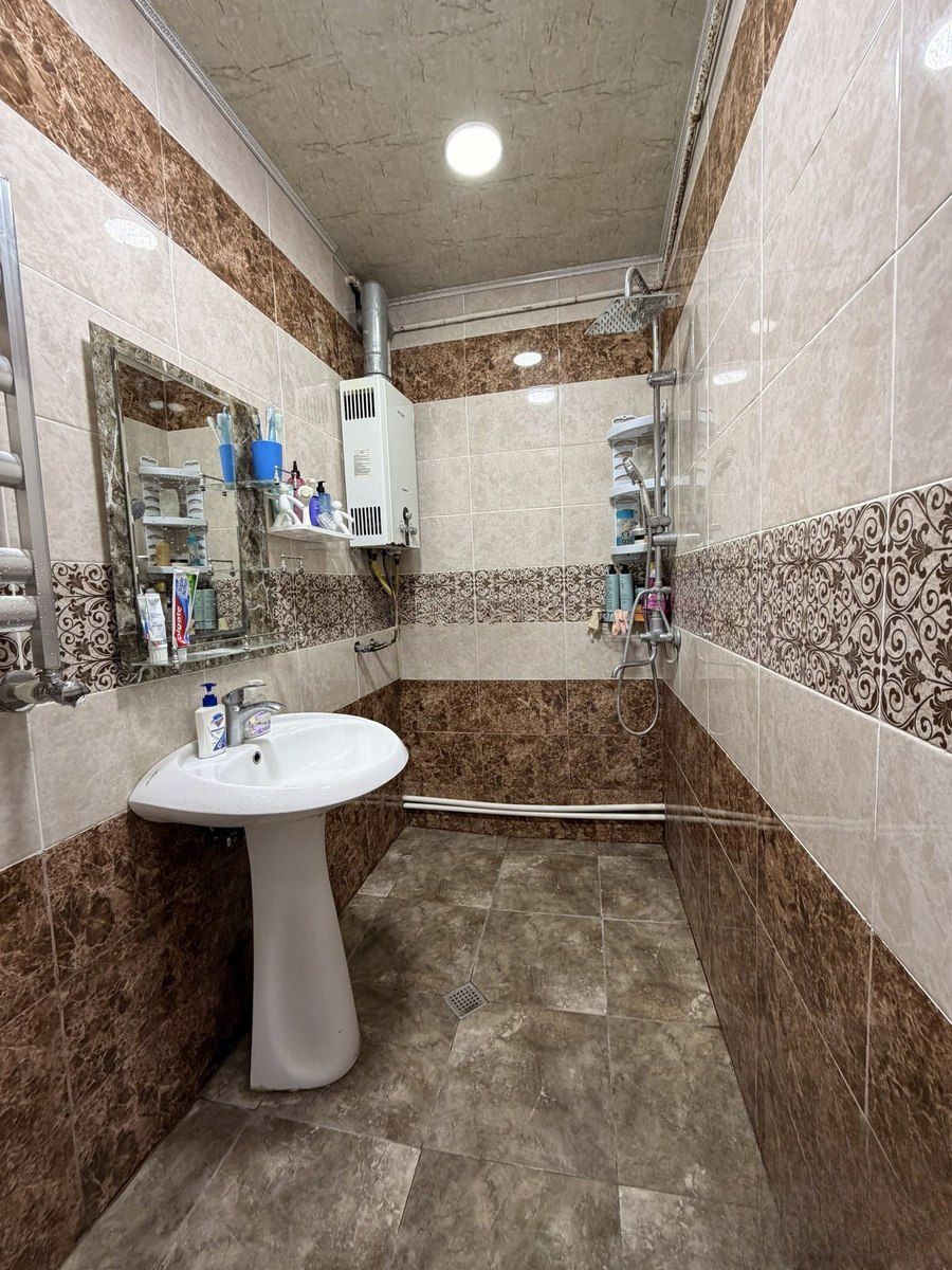 Satılır 2 otaqlı köhnə tikili 65 m² — Mənzil, Bakı (12)