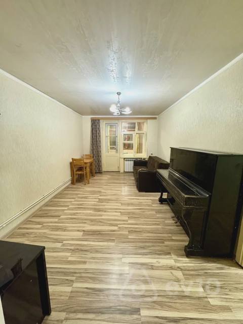2 otaqlı mənzil, 50 m², M.araz — Emil