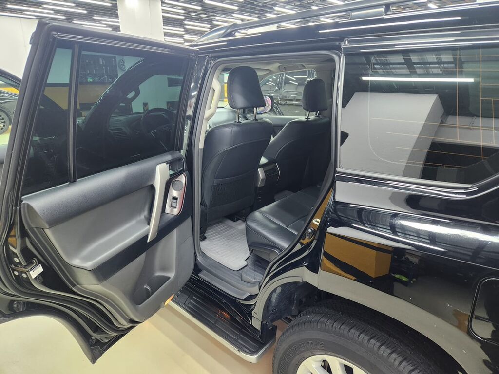 Toyota Land Cruiser Prado: 4 l 2011 il Ofrouder/SUV 77-TN-354 — Avtomobillər, Bakı (10)