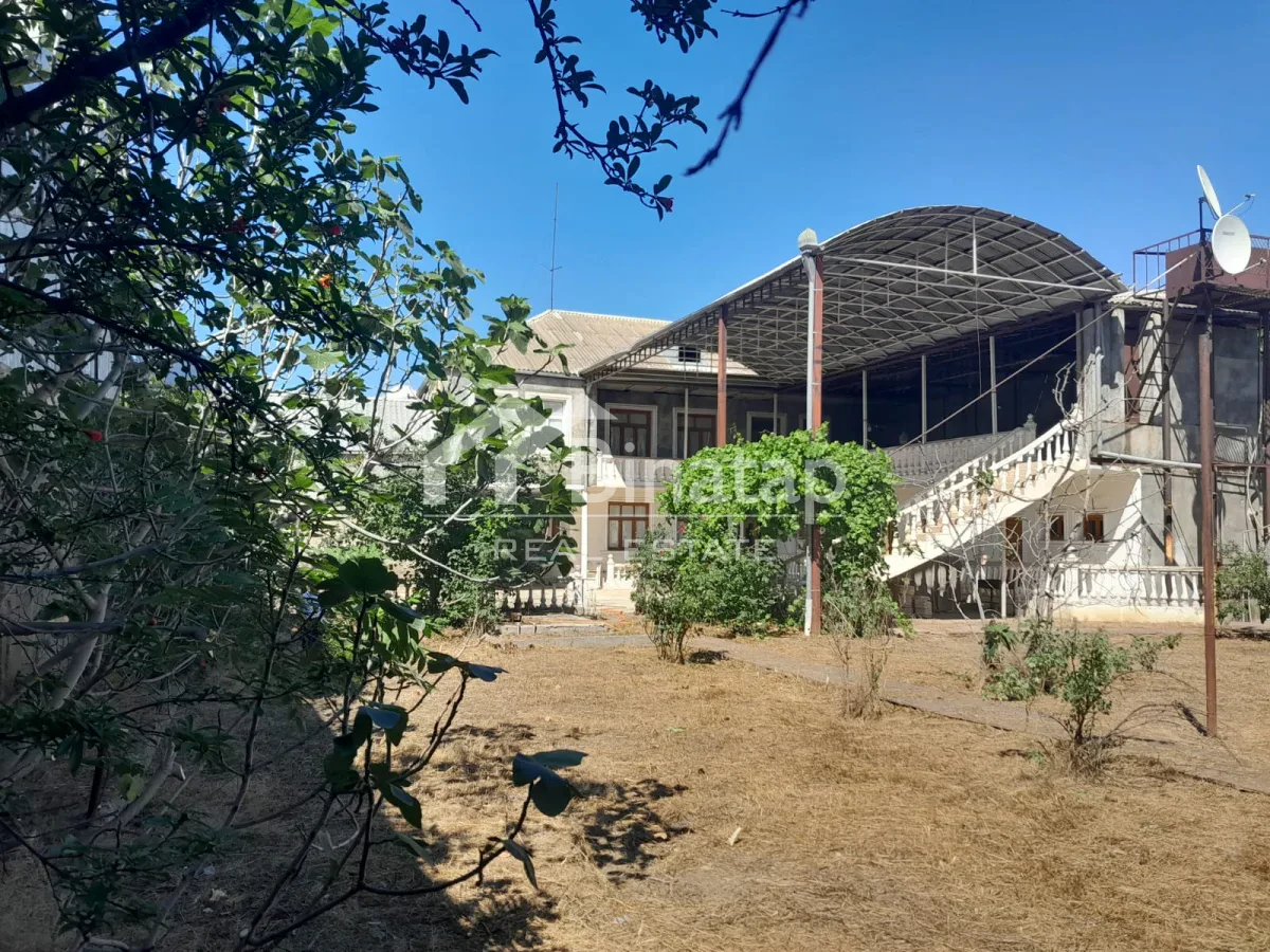 Satılır 10 otaqlı həyət evi / bağ evi 1006 m², Nizami rayonu, Gəncə — Ev, villa, Bakı (3)