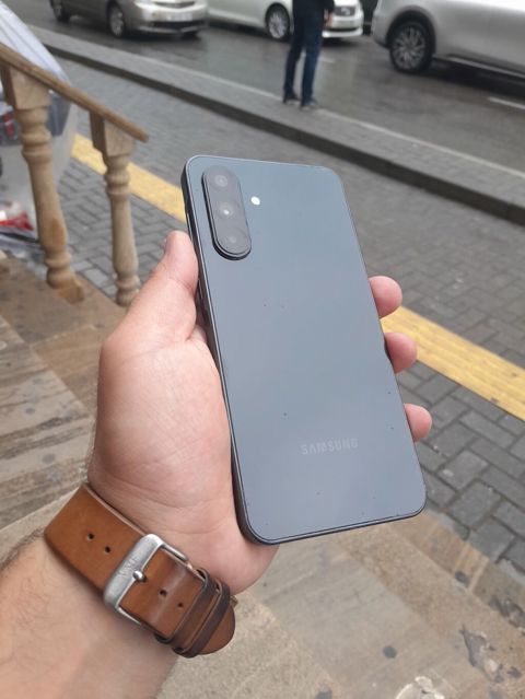 Samsung Galaxy A36, 256 GB, rəng - Qara, Zəmanət, Sensor, İki sim kartlı — Bakı