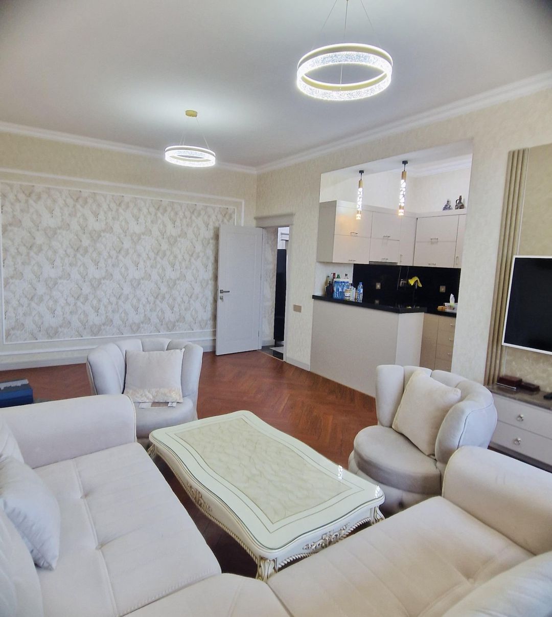 3 otaqlı studiya, 103 m², Mikayıl Müşfiq küçəsi — Mənzil, Bakı (3)