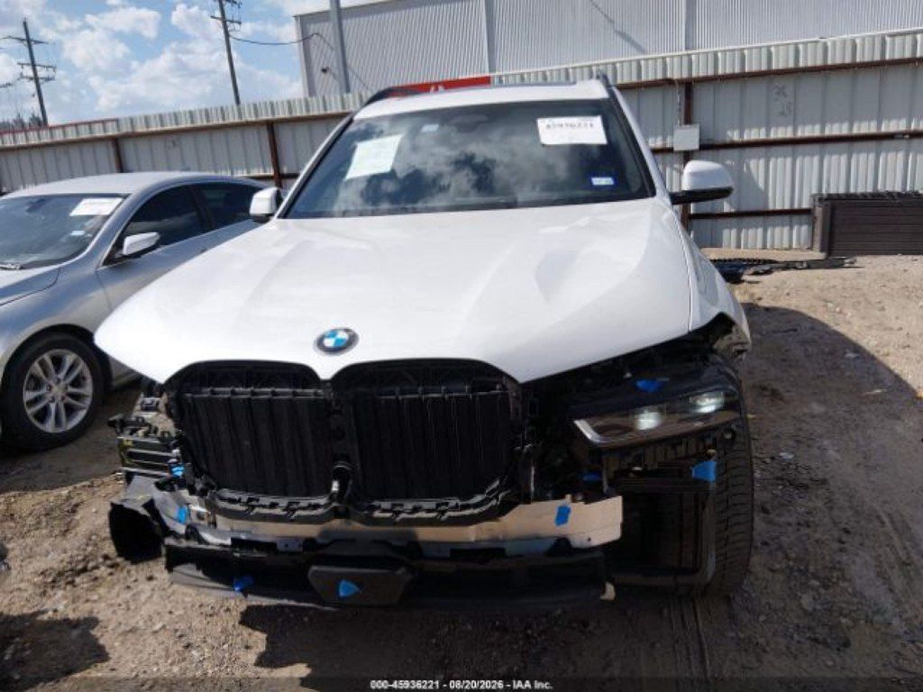 BMW X7, 3.0 L, 2024 il, 32 930 km — Avtomobillər (3)