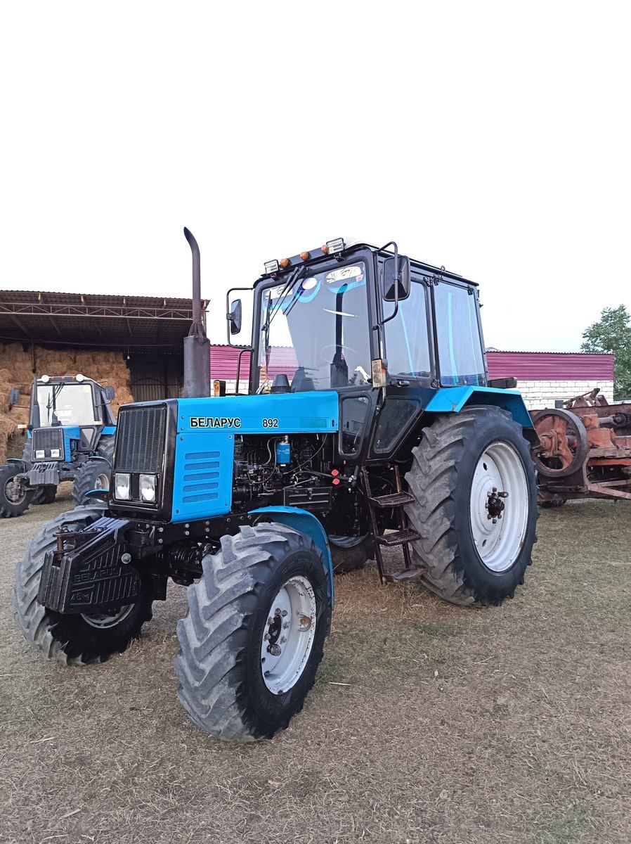 Traktor Belarus, 2015 il — Aqro texnikası, Qazax