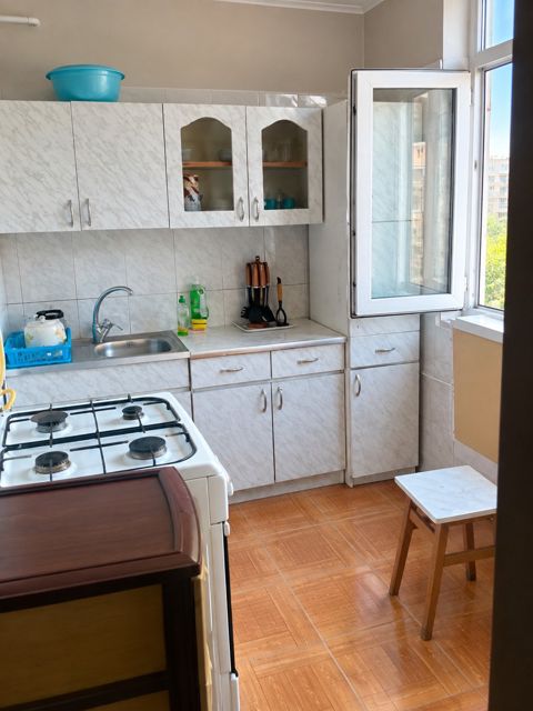 İcarəyə verilir 2 otaqlı köhnə tikili 40 m² — Bakı