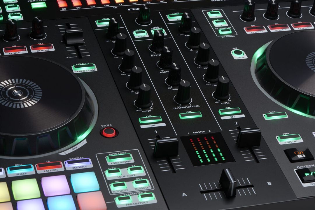 Roland "DJ-505" DJ Controller, Two-Channel, Four-Deck — Musiqiə alətləri, Bakı (4)