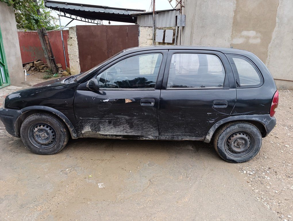 Opel Corsa, 1.4 L, 1994 il, 596 000 km 99-VR-564 — Avtomobillər, Bakı (8)