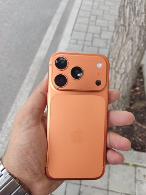 Apple iPhone 17 Pro Cosmic Orange 256GB/12GB — Bakı