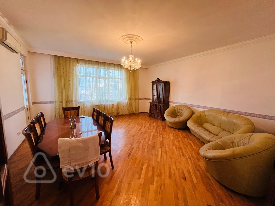 3 otaqlı mənzil, 150 m², Asif Məhərrəmov küç — Bakı