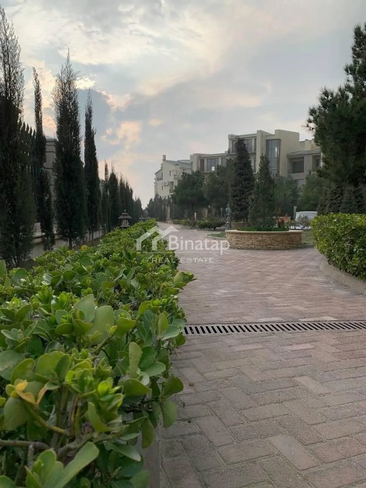 Satılır 10 otaqlı həyət evi / bağ evi 500 m², Şıxov qəsəbəsi, Səbail rayonu — Ev, villa, Bakı (5)