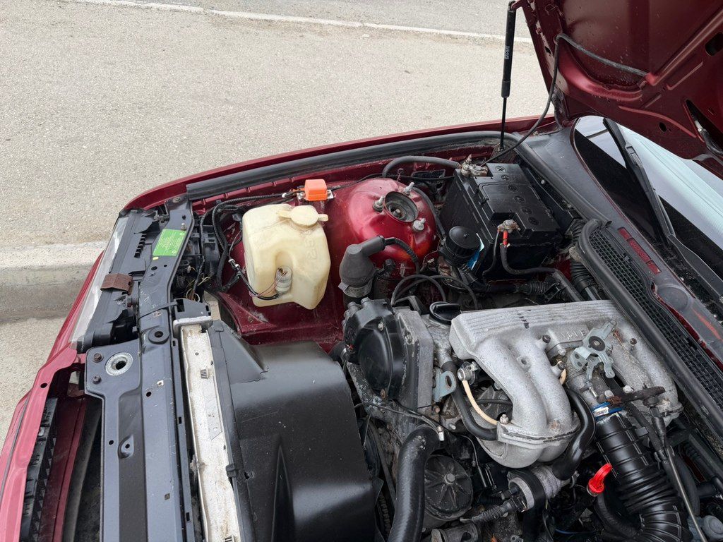 BMW 318, 1.8 L, 1993 il, 300 000 km 90-CB-667 — Avtomobillər, Bakı (9)