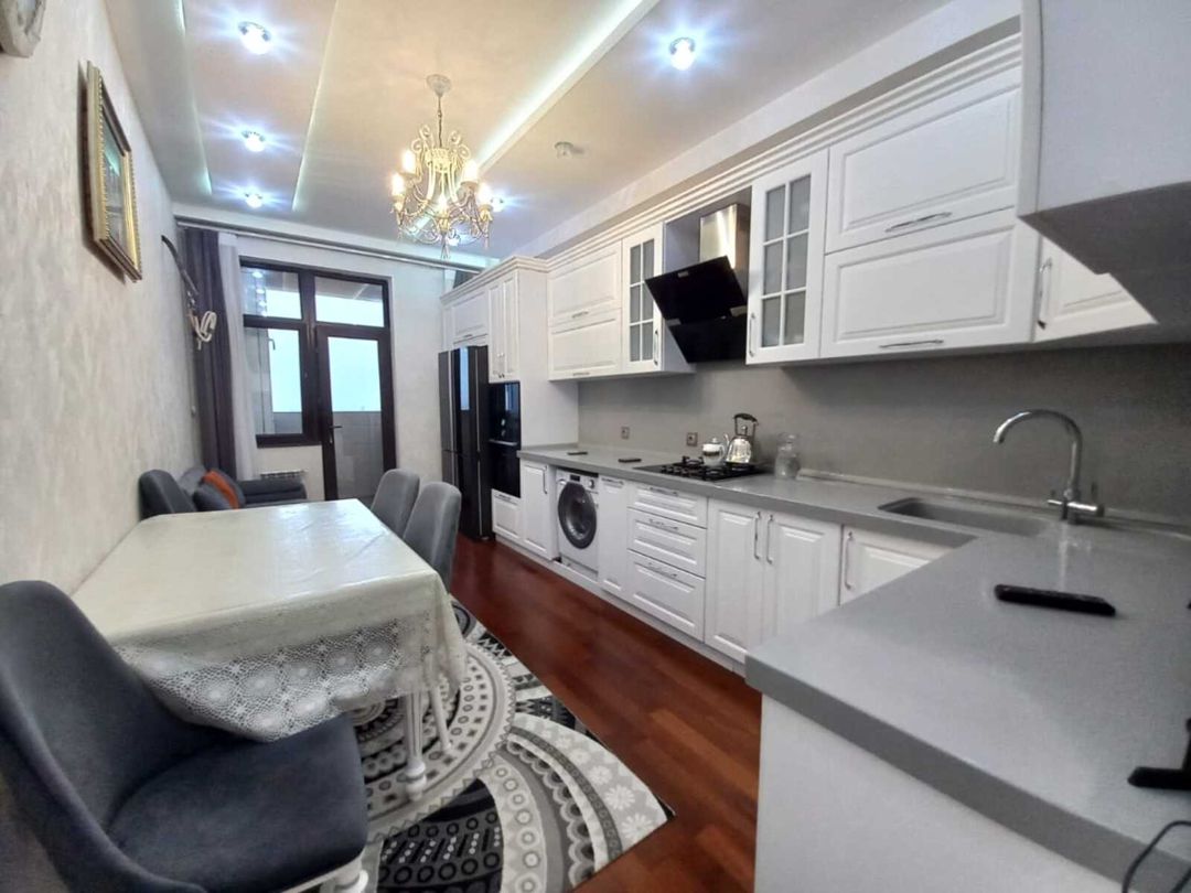 Satılır 3 otaqlı yeni tikili 130 m² — Mənzil, Bakı (6)