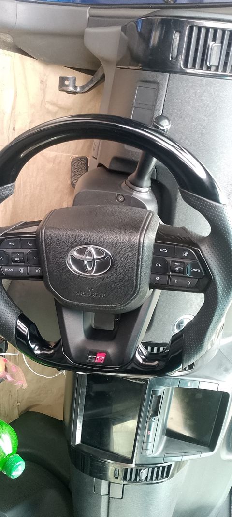 Toyota sükanı — Bakı