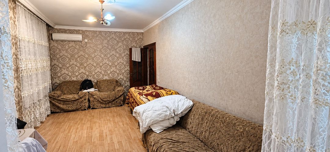 Satılır 2 otaqlı köhnə tikili 65 m² — Mənzil, Bakı (2)