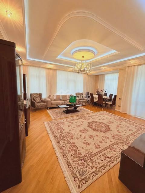 Satılır 3 otaqlı yeni tikili 170 m², Elmlər Akademiyası metrosu, Yasamal rayonu — Pərviz — Батир