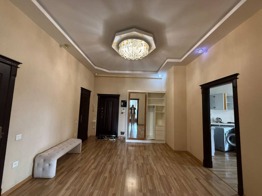 İcarəyə verilir 3 otaqlı yeni tikili 120 m² — Mənzil, Bakı (11)