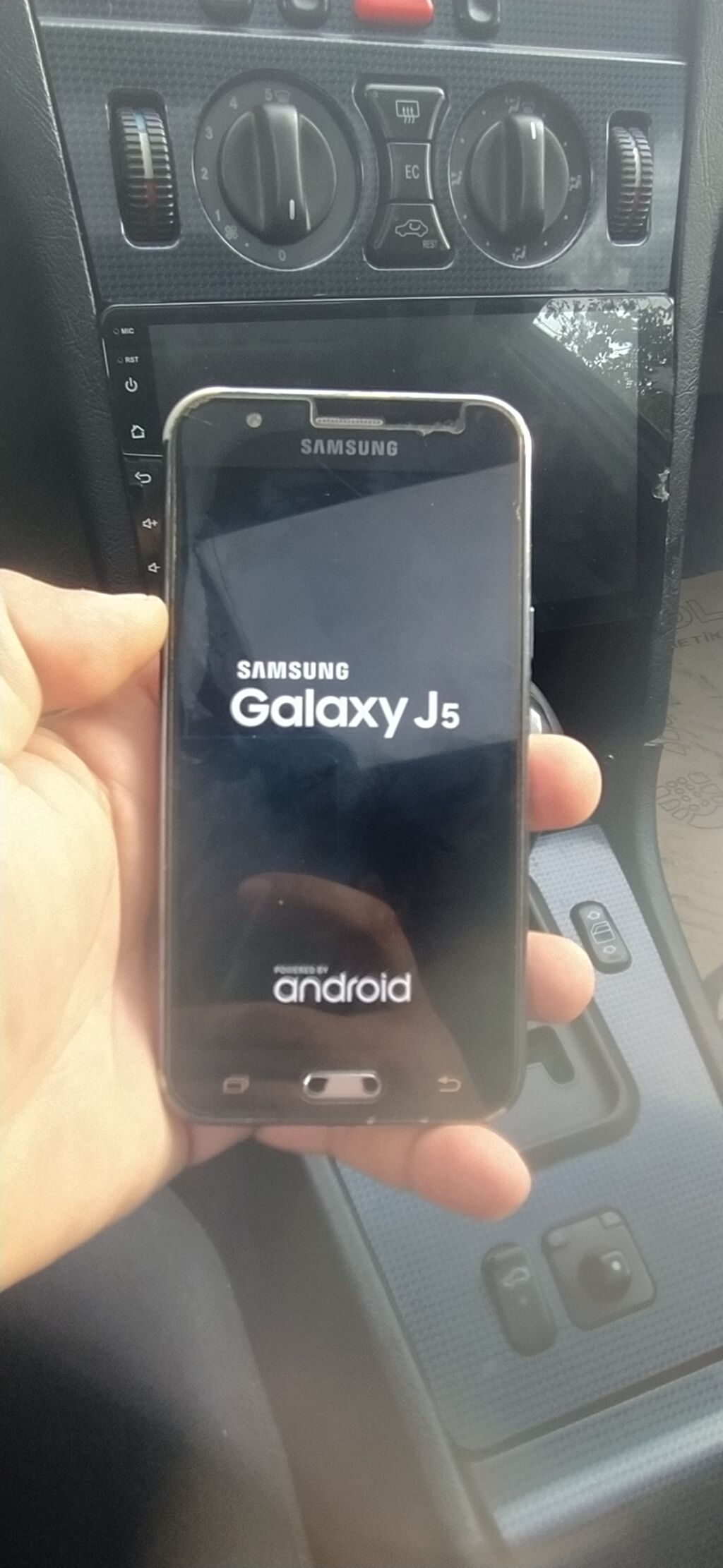 Samsung Galaxy J2 2016, rəng - Qara, İki sim kartlı — Samsung, Biləsuvar (3)