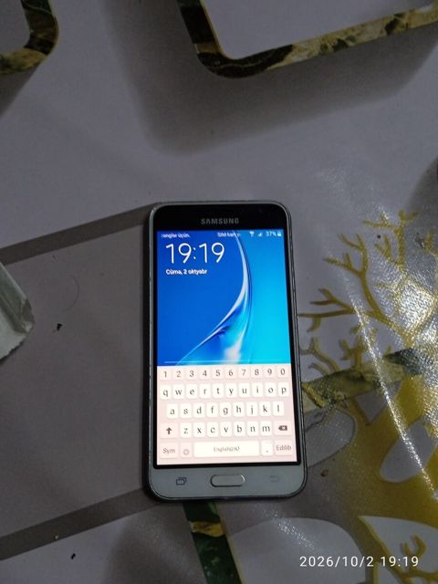 Samsung Galaxy J3 (2016) Black 16GB/2GB — Bakı