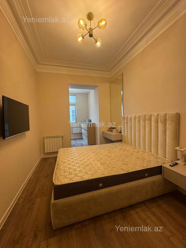 Satılır 2 otaqlı Bina evi menzil (Köhnə tikili), 60 m², Yasamal rayonu — Mənzil, Bakı (6)