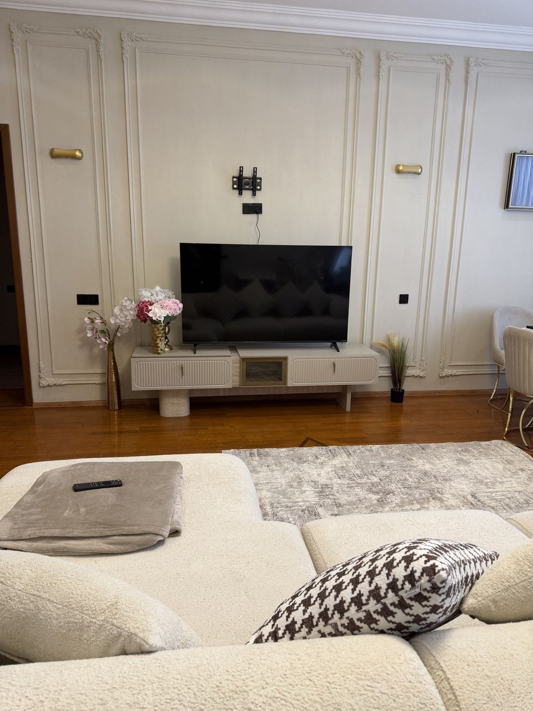 İcarəyə verilir 3 otaqlı köhnə tikili 135 m² — Mənzil, Bakı (12)