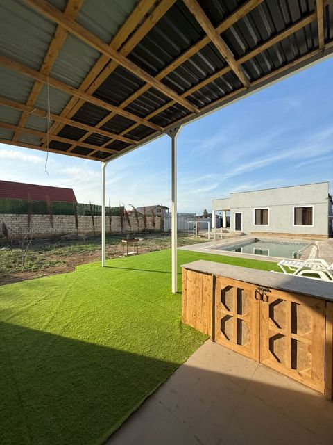 Satılır 4 otaqlı həyət evi/bağ evi 150 m² — Bakı