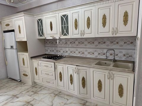 Mətbəx mebeli satılır 700₼. Üzərində qaziki göz moyka,asperator — Bakı