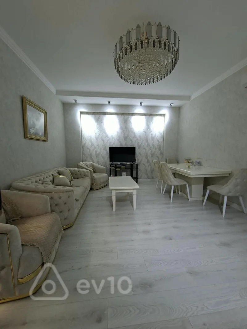 3 otaqlı mənzil, 94 m², Qarayev metrosu İnci şadlıq sarayının yanı — Bakı