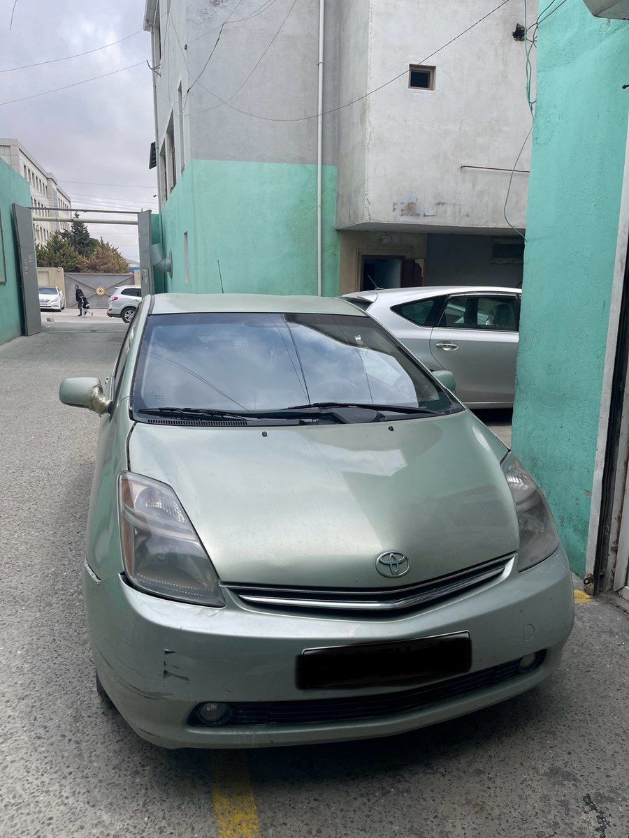 Toyota Prius, 2008 icarəsi — Avtomobil icarəsi, Bakı (4)