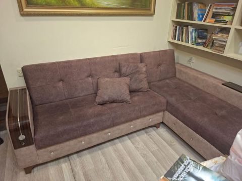 Divan 200₼ .Unvan Razin &Rumi E — Bakı