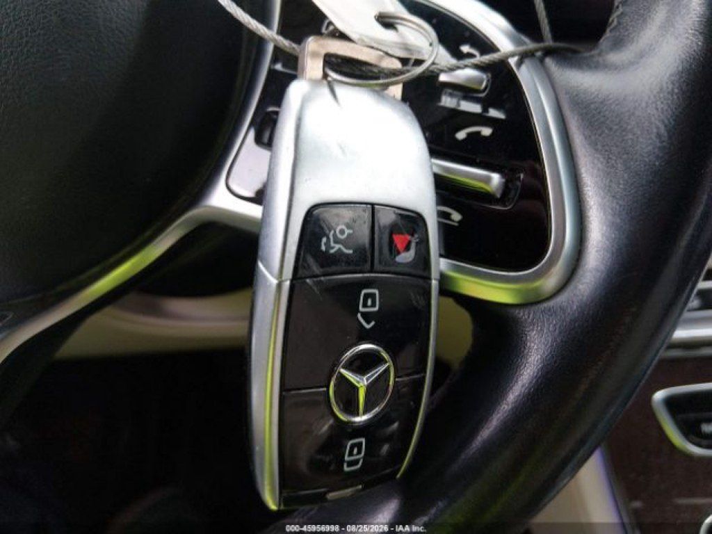 Mercedes E 250, 2.0 L, 2020 il, 215 303 km — Avtomobillər (11)
