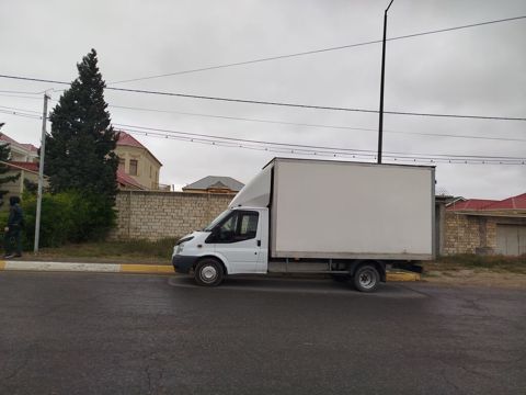 Ford Transit yük maşını – tenteli/izotermik tipli qutu kuzov — Sumqayıt