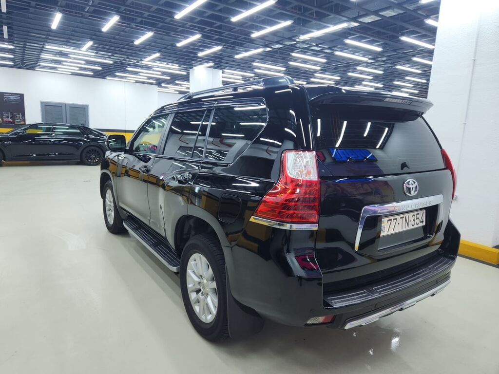 Toyota Land Cruiser Prado: 4 l 2011 il Ofrouder/SUV 77-TN-354 — Avtomobillər, Bakı (7)