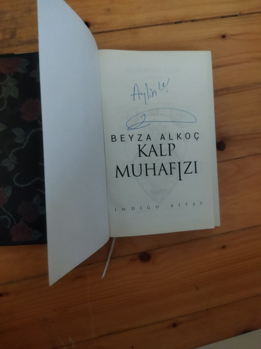 Beyza Alkoç Kalp muhafızı — Kitablar və jurnallar, Bakı (2)