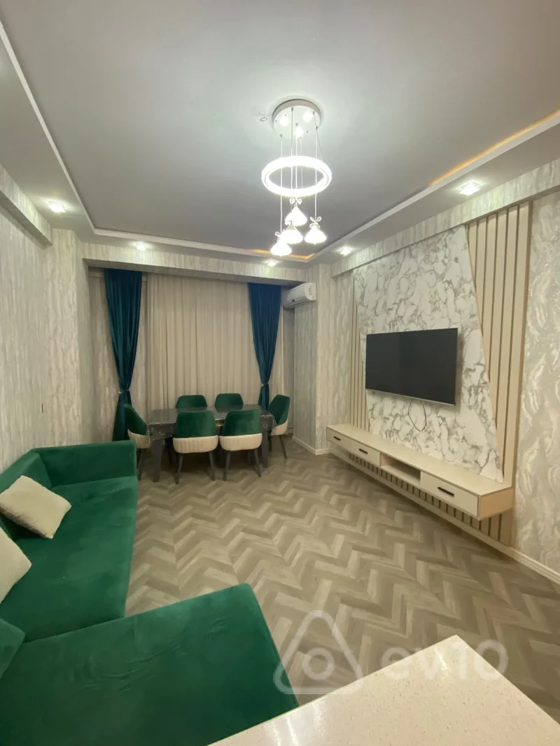 3 otaqlı mənzil, 110 m², aga neymetulla kucesi — kirayə — Bakı