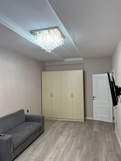 3-otaqlı yeni tikili kirayə verilir, 28 May m., 120 m² — Bakı