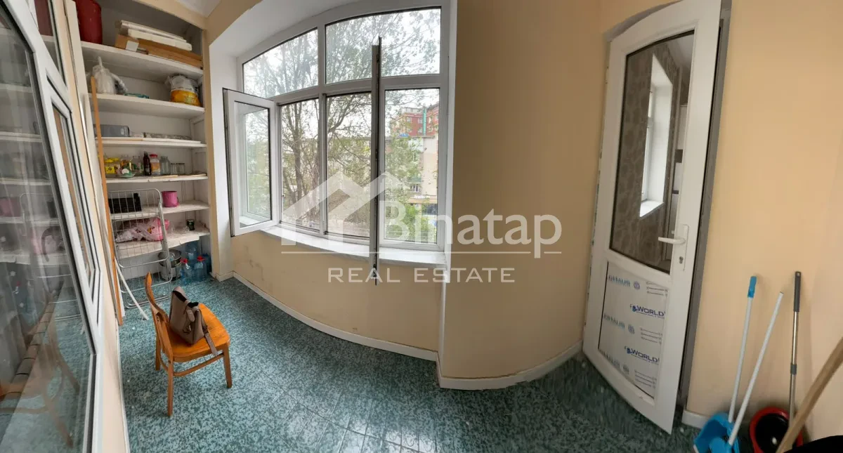 Satılır 2 otaqlı köhnə tikili 59 m², Gənclik metrosu, Nərimanov rayonu — Mənzil, Bakı (4)
