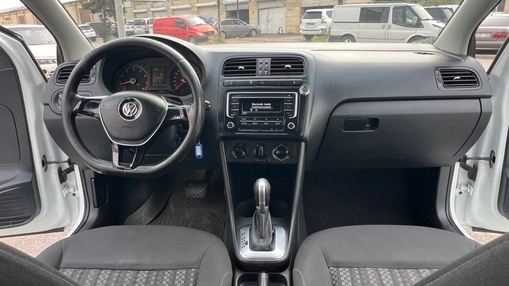 Volkswagen Polo, 1.6 L, 2018 il, 240 000 km 50-FH-488 — Avtomobillər, Sumqayıt (12)