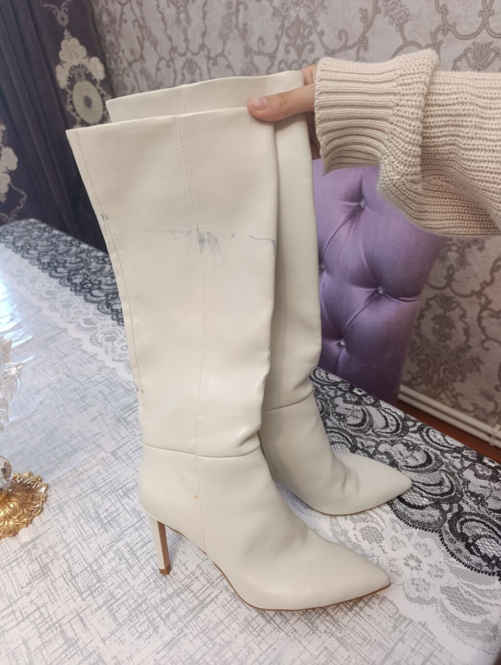 Ağ rəngli dizaltı qadın çəkmələri - Material: süni dəri (hamar — Çəkmə, Digah (2)