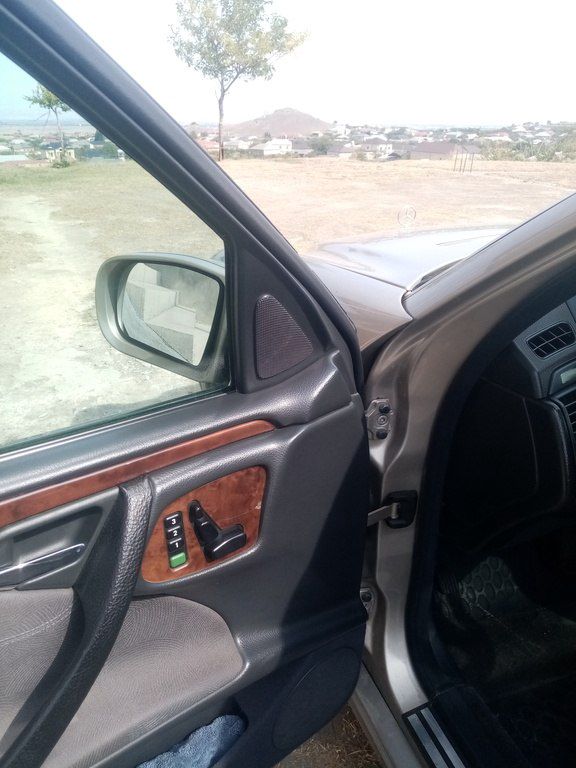 Mercedes E 200, 2.0 L, 1998 il, 300 000 km 20-DJ-616 — Avtomobillər, Bakı (4)