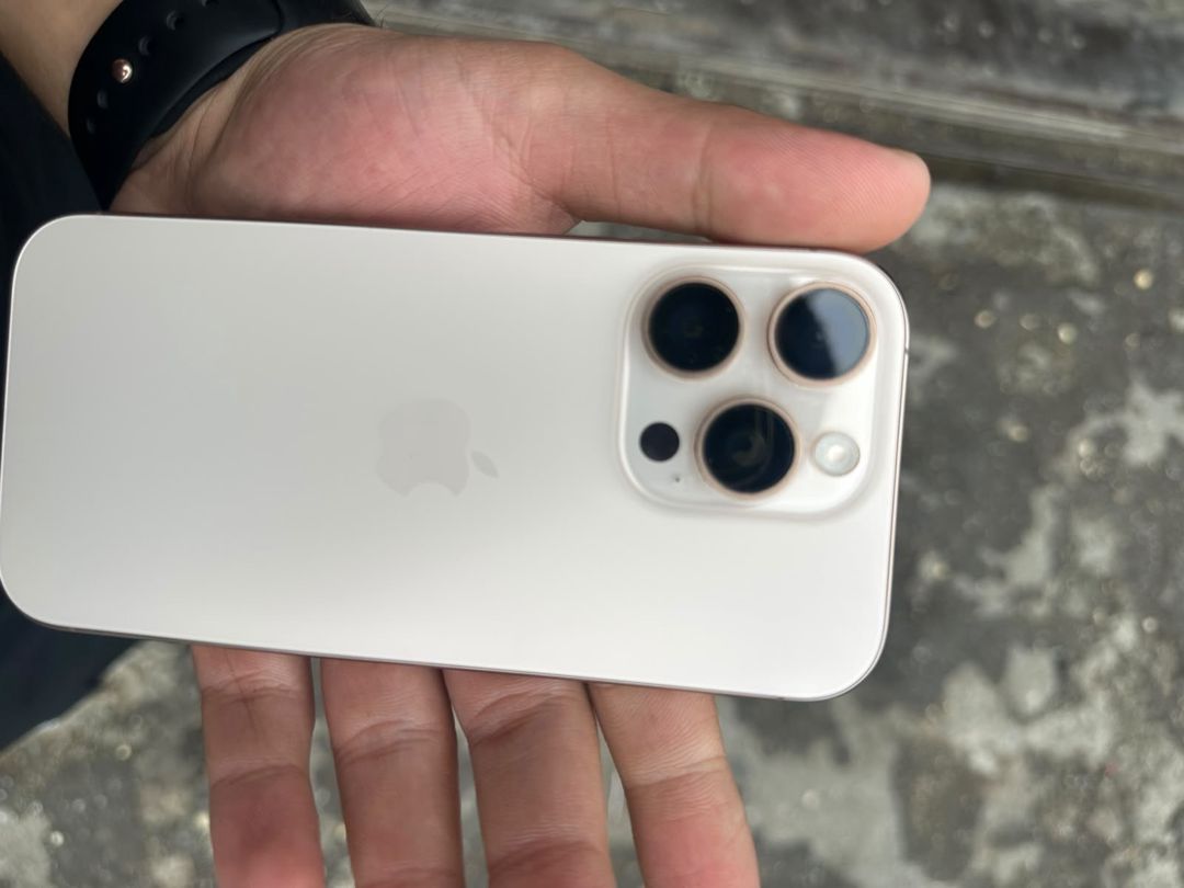 Apple iPhone 16 Pro Desert Titanium 128GB/8GB — Smartfonlar, Bakı (7)
