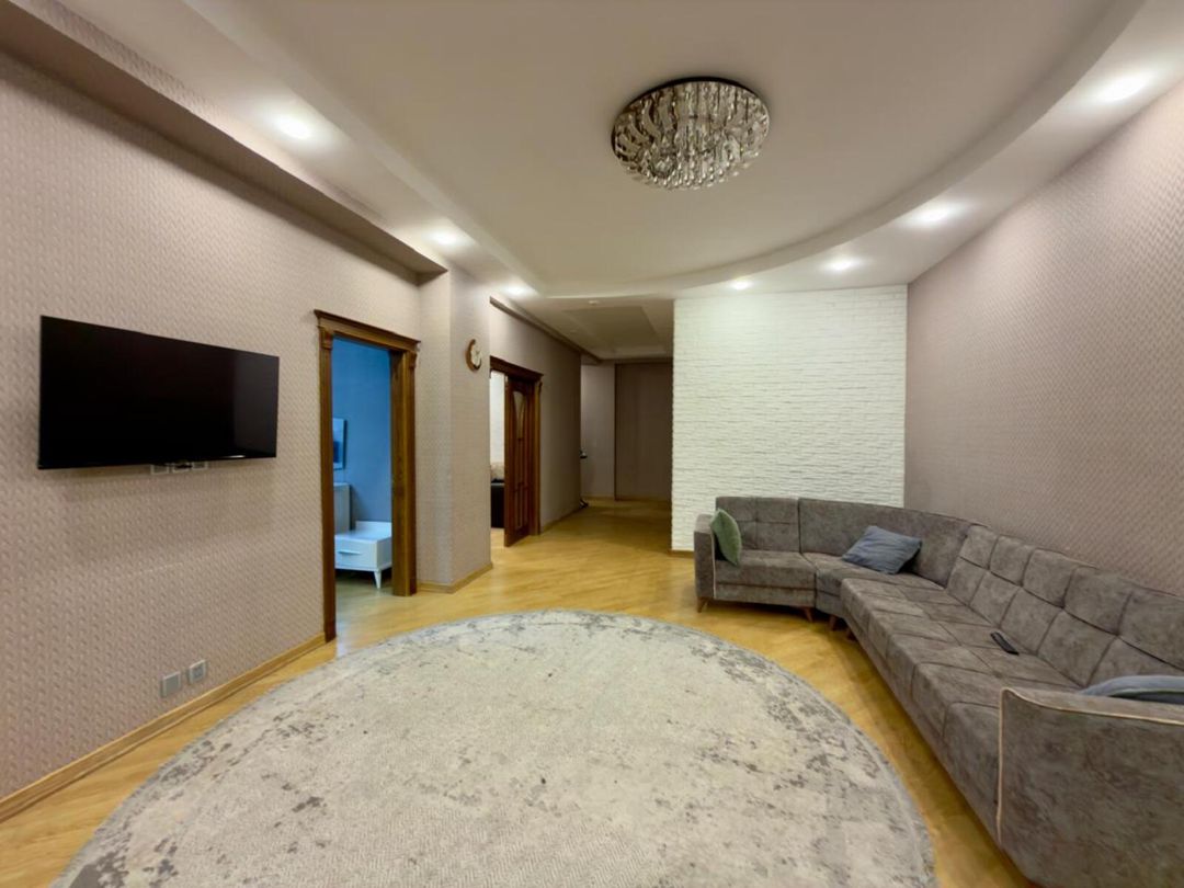 Satılır 4 otaqlı yeni tikili 160 m² — Mənzil, Bakı (8)