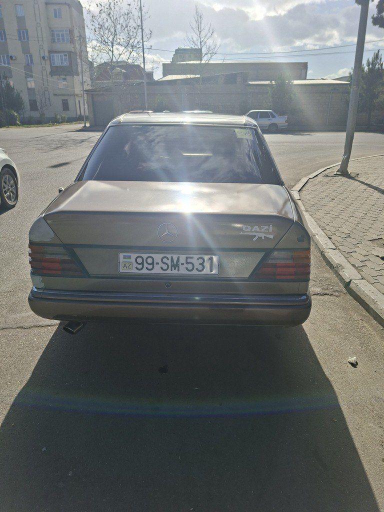 Mercedes 200 D, 2.0 L, 1990 il, 300 000 km 99-SM-531 — Avtomobillər, Gəncə (2)